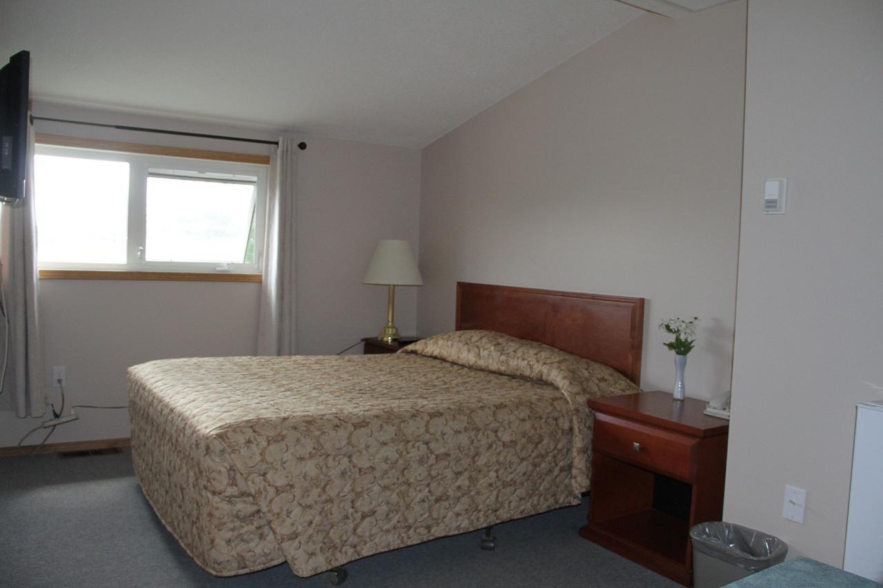 Garden Court Motel Manning Exterior foto
